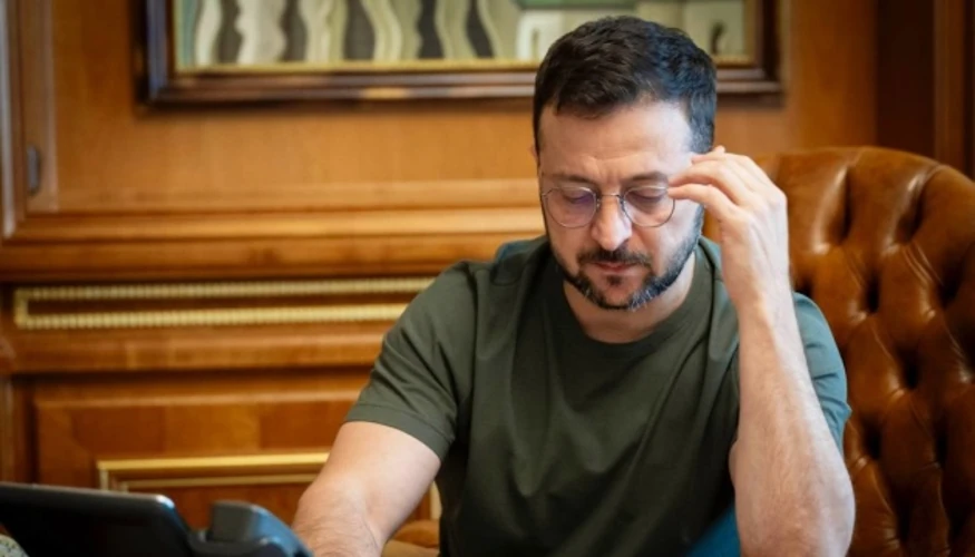 Робочий момент у Президента України за підписом ОП