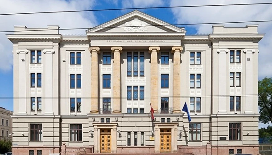 Паливозаправник із дизельним пальним